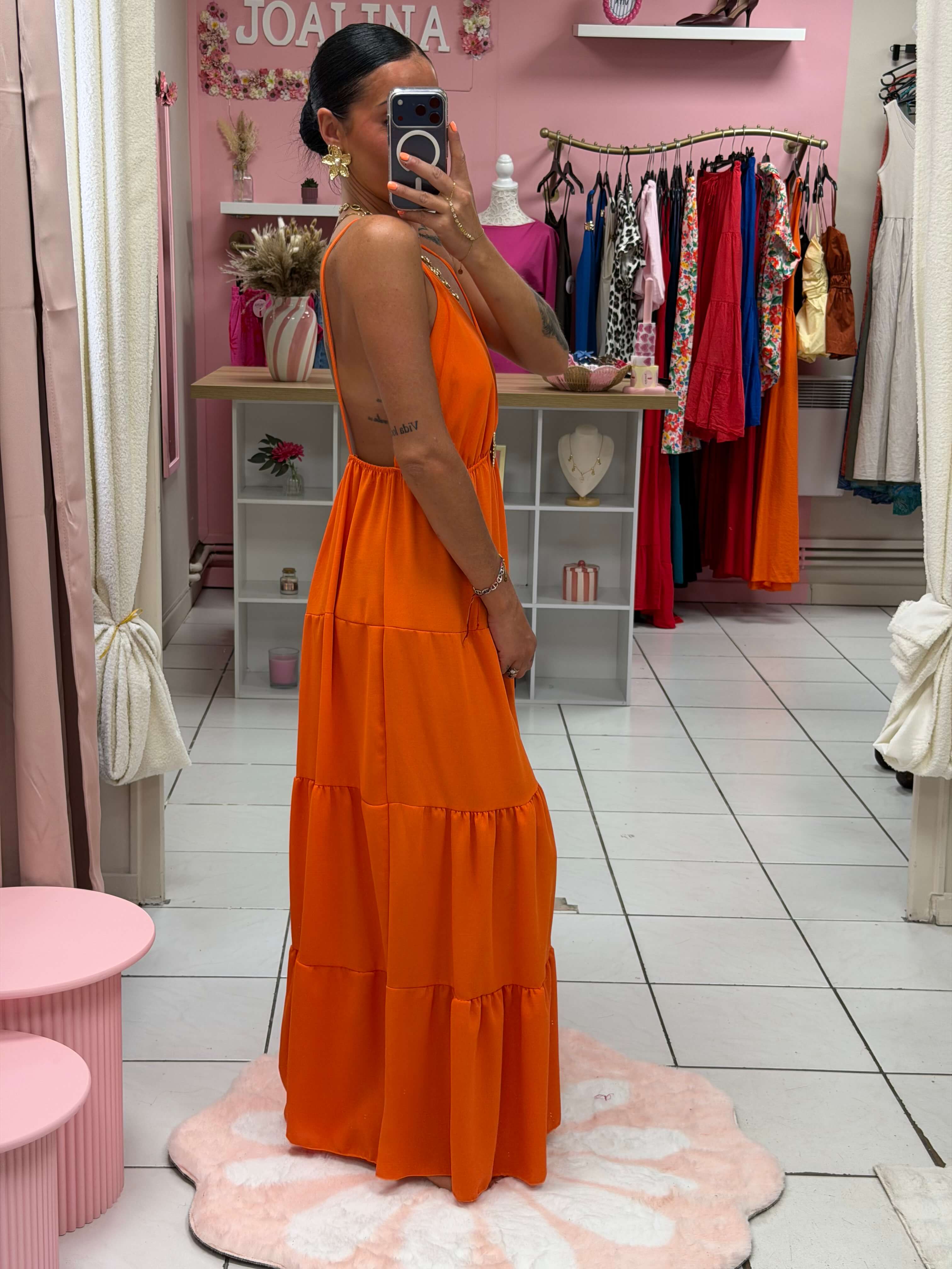 Robe dos nue avec broche - Emma