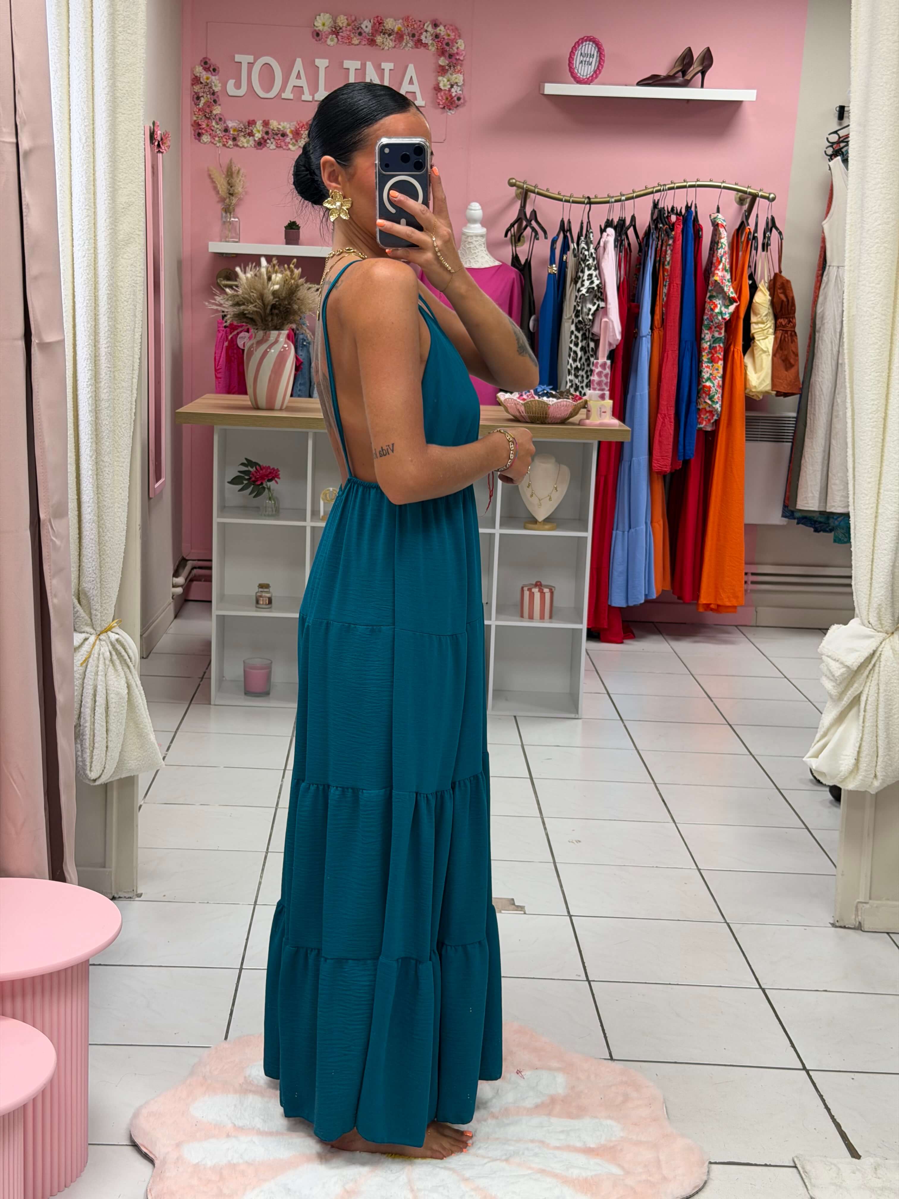 Robe dos nue avec broche - Emma