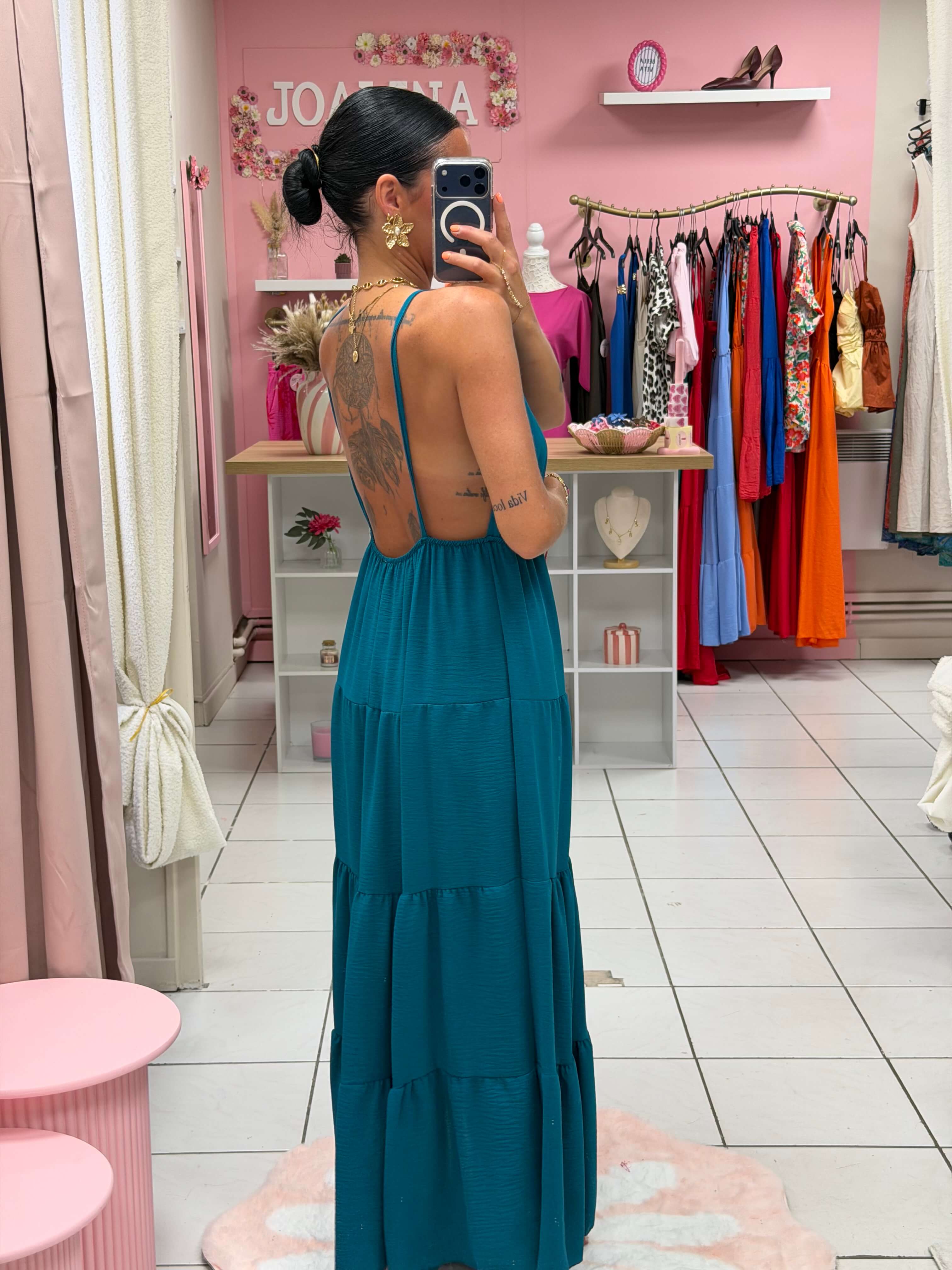 Robe dos nue avec broche - Emma